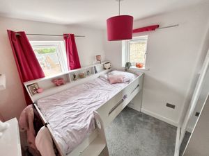 Bedroom- click for photo gallery